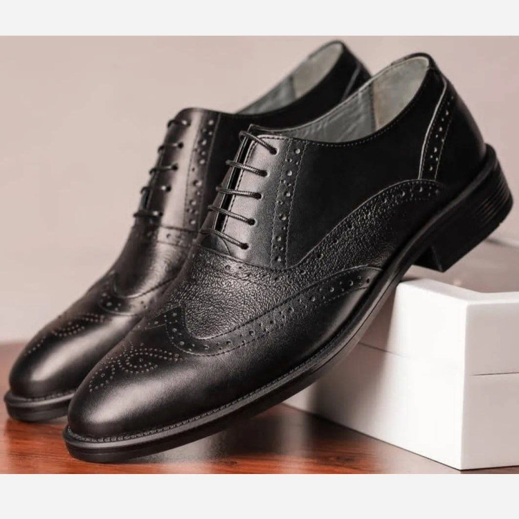 کفش چرم مردانه مدل هشتگرد رنگ مشکی با زیره PVC