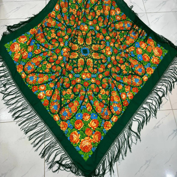 روسری ترکمن اصل ترکیه وارداتی نخی قواره بزرگ ریشه دستباف چهار فصل بدون چروک