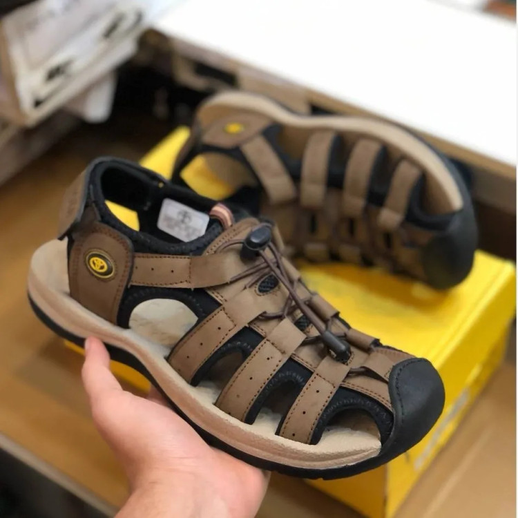 صندل طبیعت گردی مردانه طرح ونتو رنگ عسلی با رویه اشبالت و زیره طبی سبک