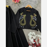 ست کت و دامن زنانه یارا جنس مازراتی رنگ مشکی فری سایز