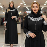 پیراهن عبایی زنانه مدل محبوبه جنس الیزه مشکی با خرجکار گیپور سفید