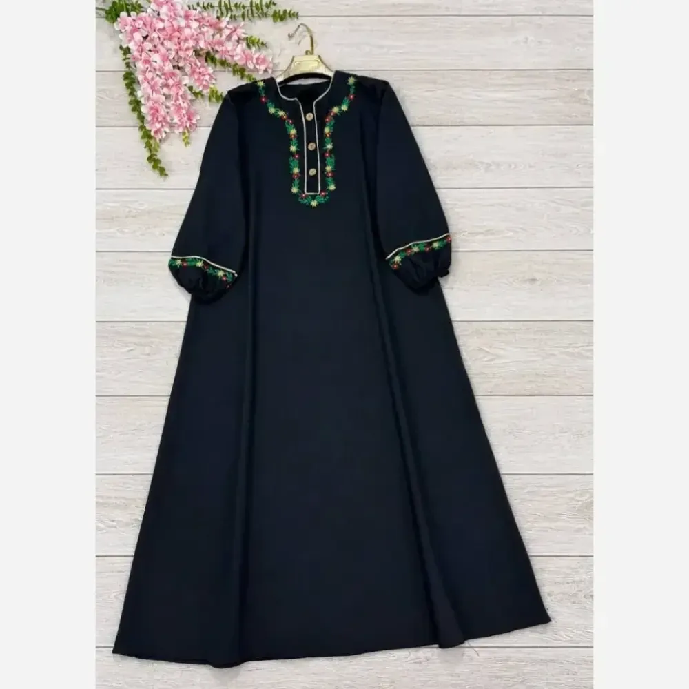 کفتان گلی زنانه لینن گلدوزی شده فری سایز تا 50 مشکی سرمه ای