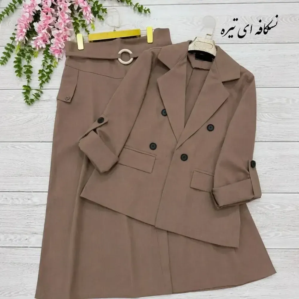 کت و شلوار نیکی لینن نچرال زنانه در رنگبندی سرمه ای، نسکافه ای تیره، مشکی کجراه در سایزهای یک و دو